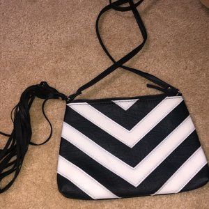 Black and White Chevron Pattern Crossover Purse